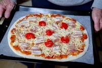 营养丰富的培根披萨做法图解9)