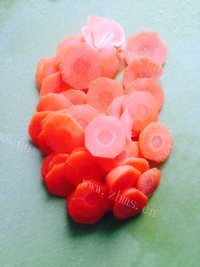 美味的萝卜牛肉泥做法图解3)