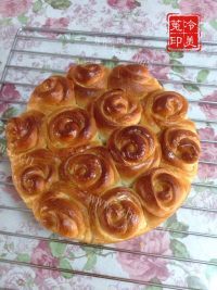 自制玫瑰花面包做法图解23)