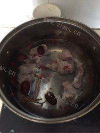 滋补羊肉汤做法图解3)