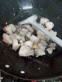 家常菜红烧五花肉做法图解7)