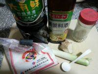 鲜香的白菜粉丝汤做法图解1)