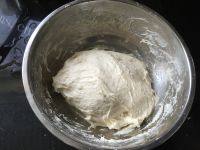 易做的豆沙果仁馅饼做法图解1)