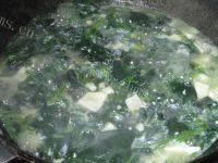 菠菜豆腐汤做法图解8)