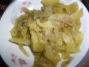 家常菜酸菜炒大肠做法图解2)