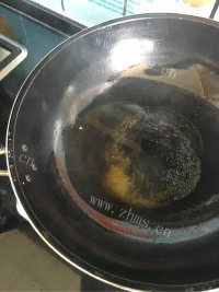 质嫩爽口的红烧鱼做法图解2)