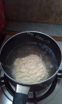 自制鸡蛋面饼做法图解4)
