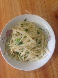 家常菜炒土豆丝
