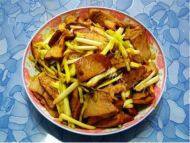 韭黄豆干炒肉片做法图解8)