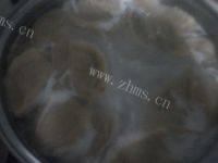 自制韭菜馅水饺做法图解7)
