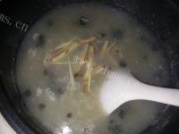 超级简单的皮蛋瘦肉粥做法图解5)
