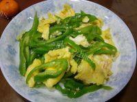 色味俱全的尖椒鸡蛋