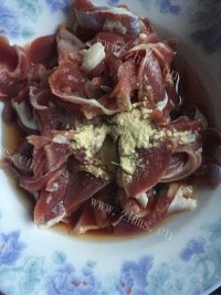 家常菜爆炒鸭胗做法图解2)
