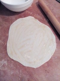 自制油酥大饼做法图解9)