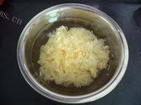 木瓜雪耳羹做法图解2)