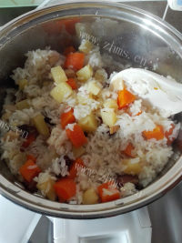 美味的腊肠焖饭