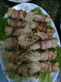 好吃的培根金针菇卷做法图解8)