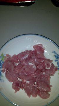 家常菜木耳炒肉片做法图解1)