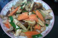 「简单版」香菇炒肉片