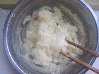 自制红豆沙冰皮月饼做法图解12)