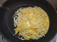 口感不错的挂面煎饼做法图解8)