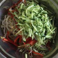 家常菜凉拌绿豆芽做法图解6)