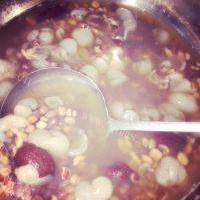 香甜红豆薏米茨实糖水的做法图解六