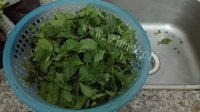美味的枸杞叶鸡蛋汤做法图解1)