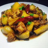 玉盘珍馐的红烧肉炖土豆做法图解13)