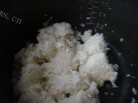 简易的洋葱蛋炒饭做法图解2)