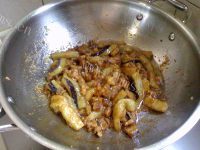 美味的咸鱼茄子煲做法图解9)