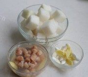 美味的干贝烧萝卜做法图解1)