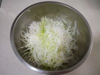 好吃的炸萝卜丸子做法图解2)