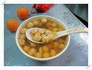 美味的冰糖莲子汤