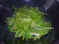 「家有大厨」芹菜炒肉丝做法图解6)