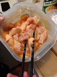 好吃的黄桃咕噜肉做法图解7)