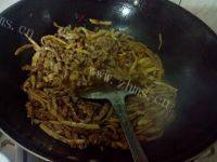 很有食欲的肉丝炒杏鲍菇做法图解15)