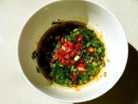 家常菜蒜泥手撕茄子做法图解5)