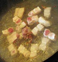 美味的海带红烧肉做法图解3)