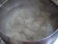 极致的三鲜水饺做法图解10)