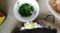好吃白菜粉丝水饺做法图解5)
