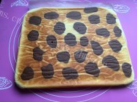美味的奶牛蛋糕卷做法图解11)