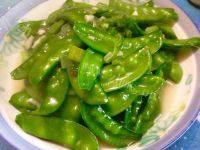 美味的蒜蓉荷兰豆做法图解7)