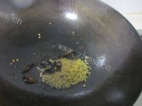 诱人的腊肉炒年糕做法图解8)