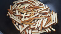 好吃的小葱辣炒豆腐干做法图解5)