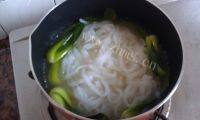 牛肉汤粉做法图解6)