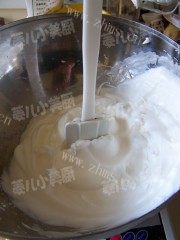 香蕉戚风蛋糕做法图解7)