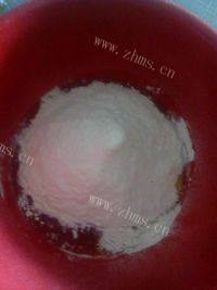 自己做的鸡蛋牛奶饼做法图解2)