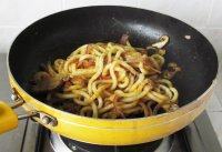 很有食欲的咖喱乌冬面