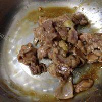 茶树菇炒肉做法图解5)